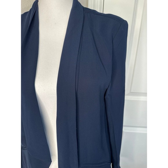 Lulus - Picture 2 of 5